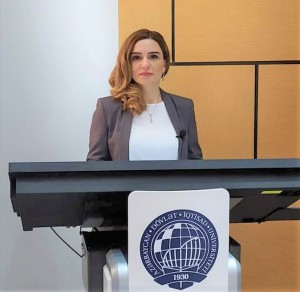 Rəna Hüseynova
